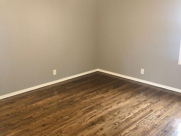 3rd image of 8603 E 93rd Pl