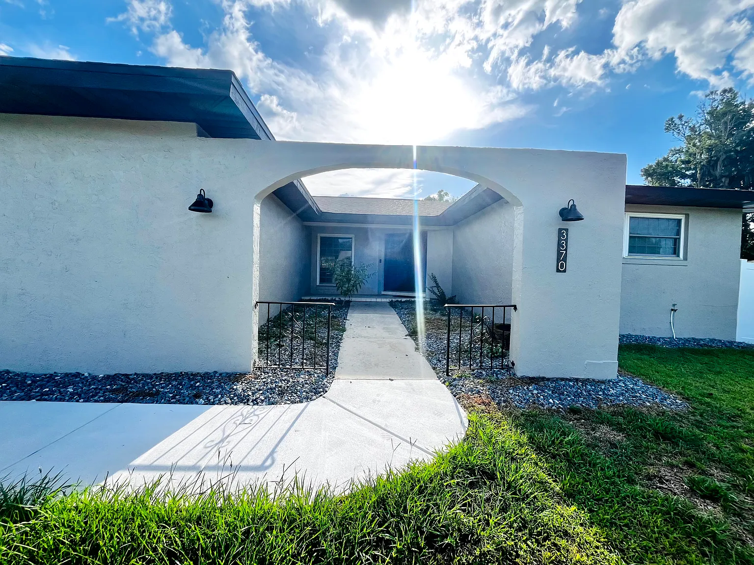 3 bed, 1642 sqft, $2,500 — Photo 4