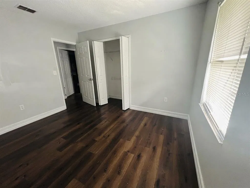 2 bed, 2.0 bath, 908 sqft, $1,575 — Photo 3