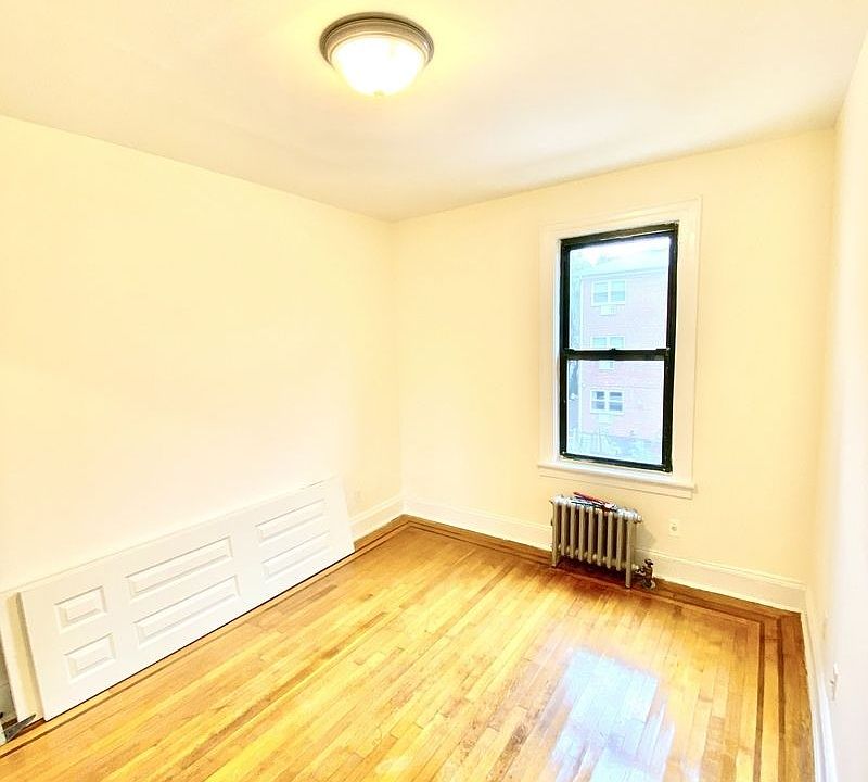 1st image of 2550 45th St APT 2R
