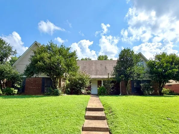 6383 Eastbrier Dr, Memphis, TN 38135
