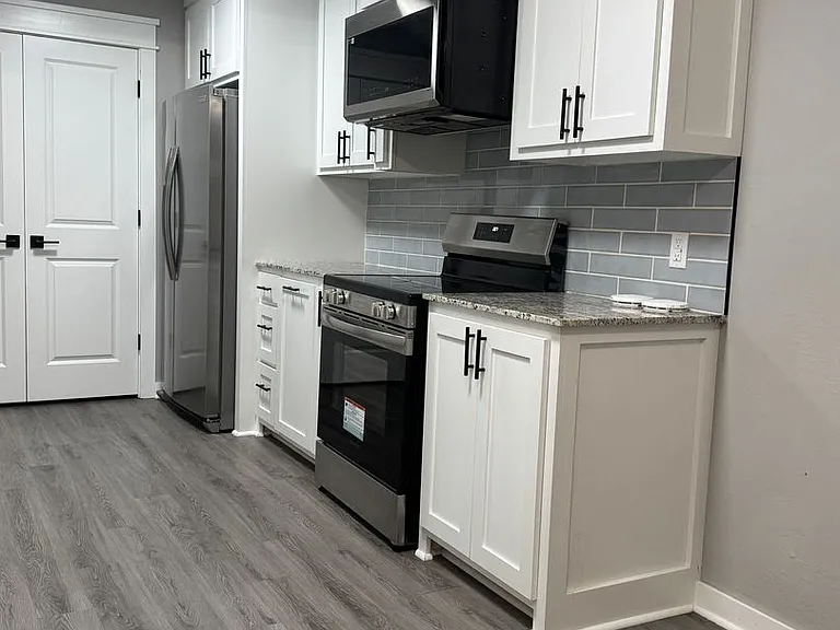 115 Hillside Dr — Photo 7