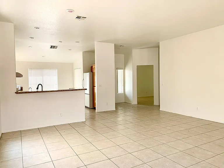 3821 Bombastic Ct — Photo 6