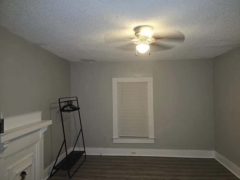 155 W Hannon St — Photo 6