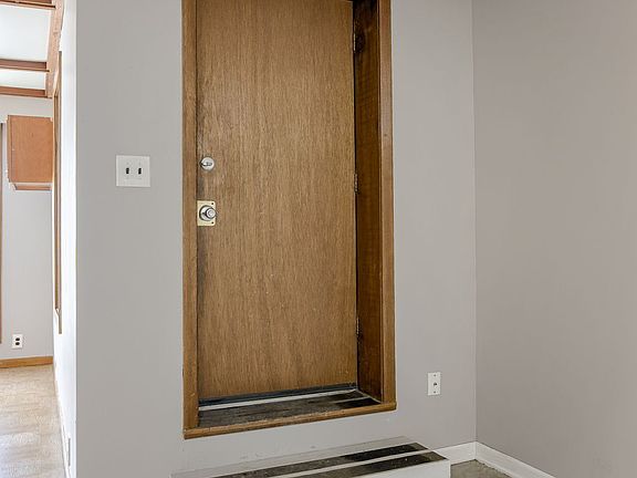 2nd image of 115 S 38th St #11322121