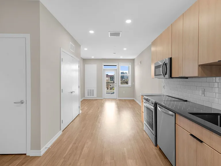The Keystone Apartments — Photo 109