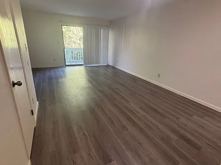 1850 Cypress St #J — Photo 2
