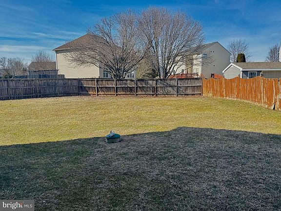5th image of 6113 Olivera Ave