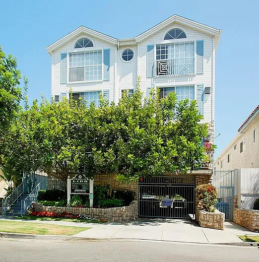 Lido Apartments - 3750 Bagley Ave