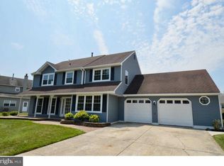 16 Rittenhouse Sq, Sicklerville, NJ 08081