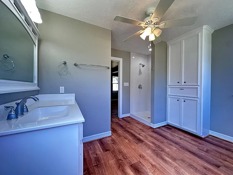 13868 Cedar Hill Dr — Photo 14