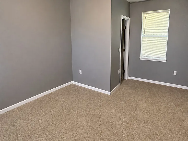 2008 Joseph E Boone Blvd NW — Photo 11