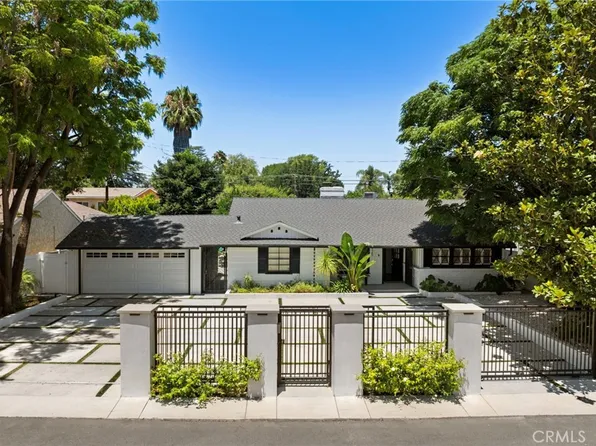 22925 Leonora Dr, Woodland Hills, CA 91367