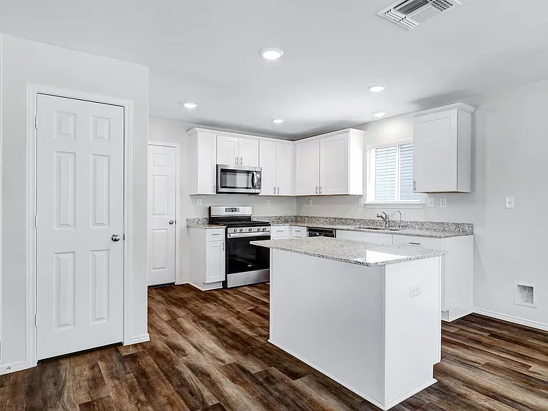 7359 Yucca Pl — Photo 8