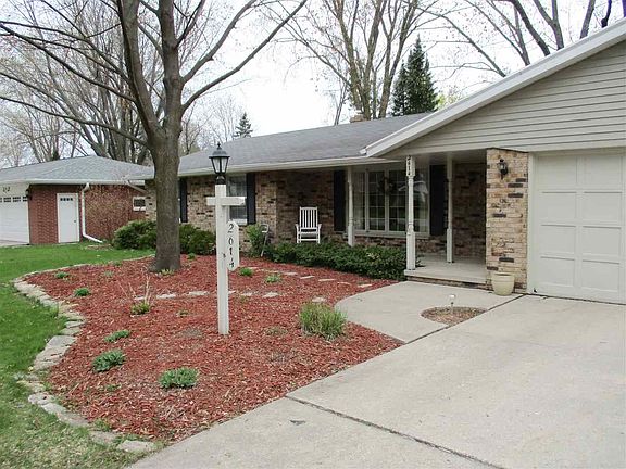 3rd image of 2614 Forestville Dr