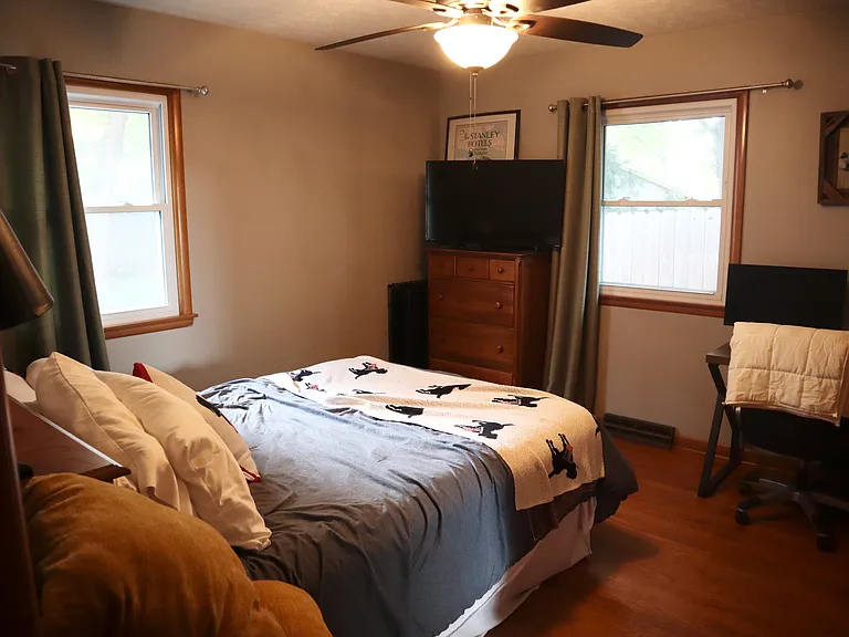 721 E Loren St — Photo 8