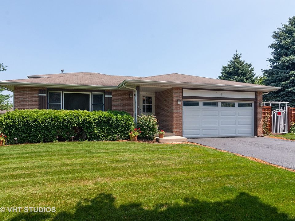 1st image of 1 Starwood Ct