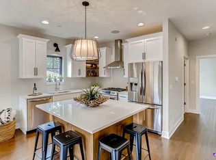 405 Duane St, Glen Ellyn, IL 60137