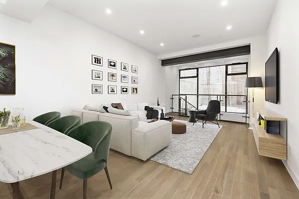 Rented by Compass | media 47