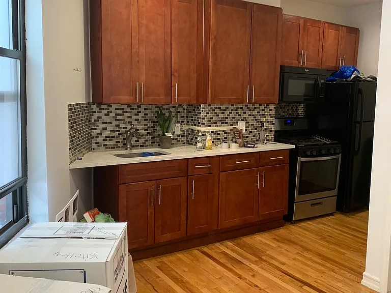 1252 Myrtle Ave #3F — Photo 3