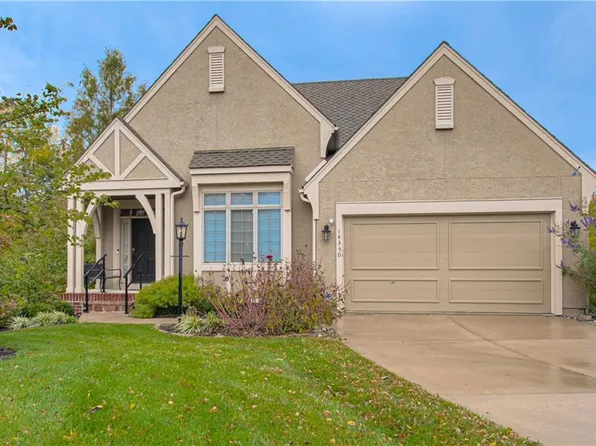14350 Manor Ct, Leawood, KS 66224