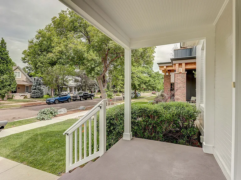 1420 S Clarkson St — Photo 3
