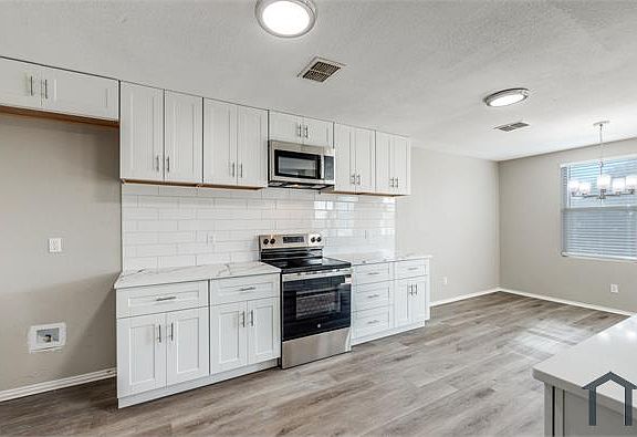 3rd image of 2624 Misty Harbor Dr