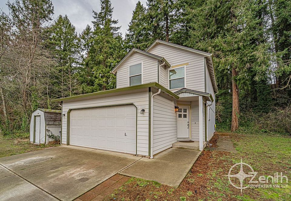 1st image of 4811 NE Leverich Ct