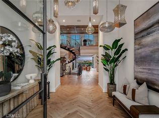 112 Kings Pl, Newport Beach, CA 92663