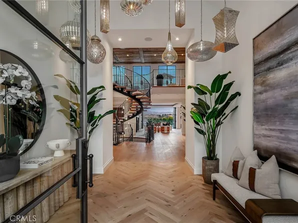 112 Kings Pl, Newport Beach, CA 92663