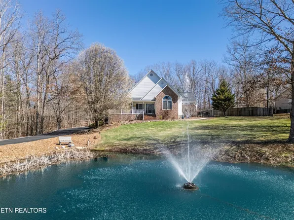 396 Laurel Cir, Crossville, TN 38555