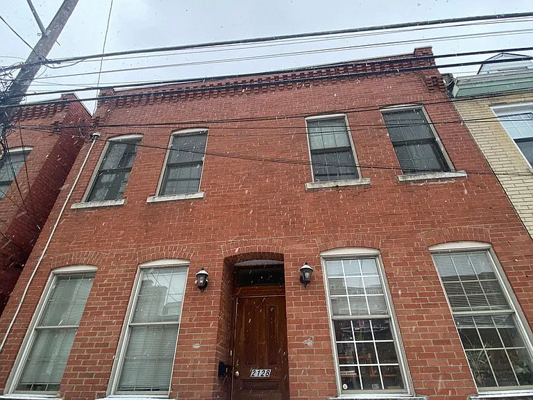 2128 Carey Way — Photo 1