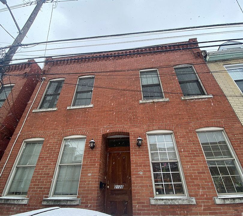 1st image of 2128 Carey Way