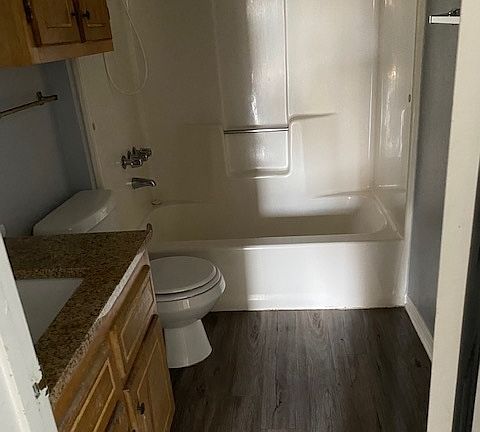4th image of 305 Veterans Ave APT A