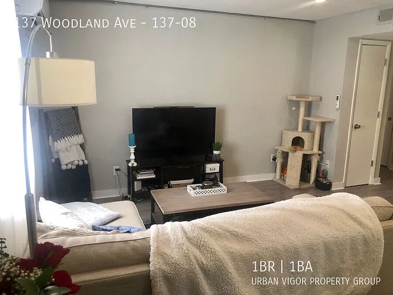 137 Woodland Ave #8 — Photo 16
