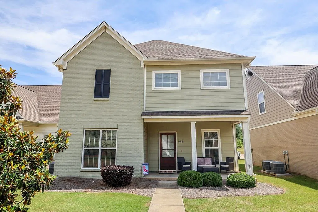 4 bed, 4.5 bath, 1885 sqft, $3,000 — Photo 3