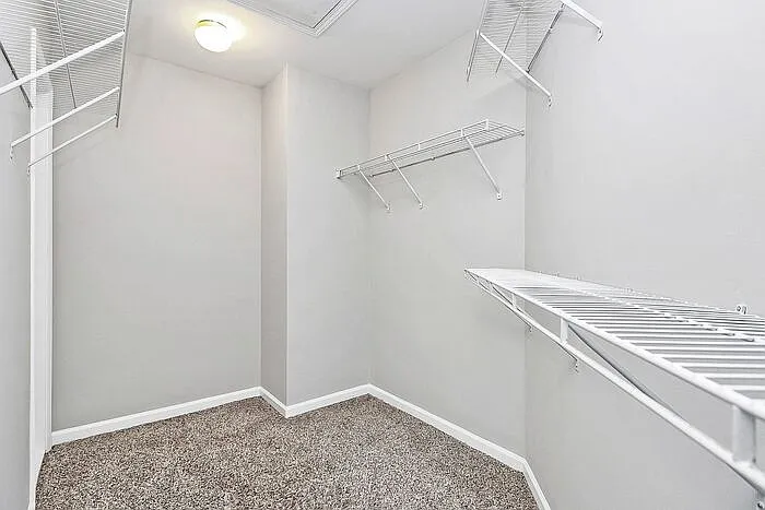 9101 Dartington Ln — Photo 17