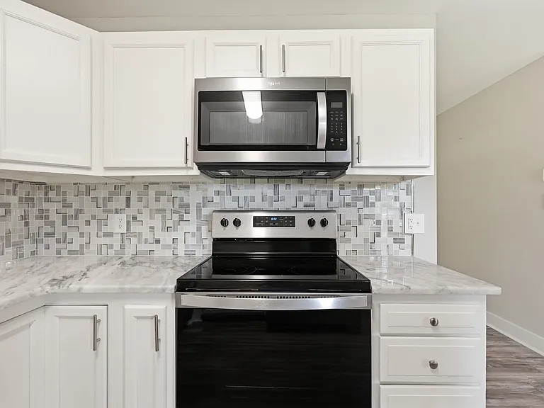 254 E Iris Ln — Photo 14
