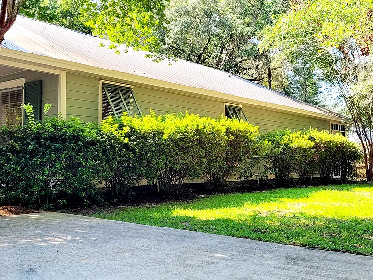 69 Apple Ct — Photo 2