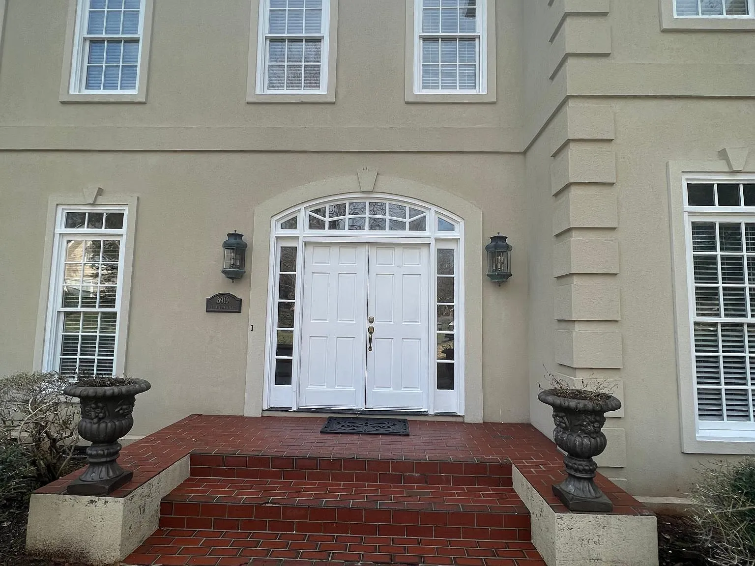 4 bed, 3.5 bath, 3462 sqft, $4,950 — Photo 2