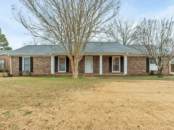 116 Oak Hill Dr, Florence, AL 35633