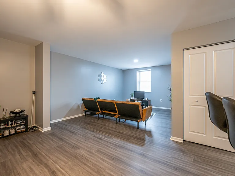 527 S Pitt St #14 — Photo 8