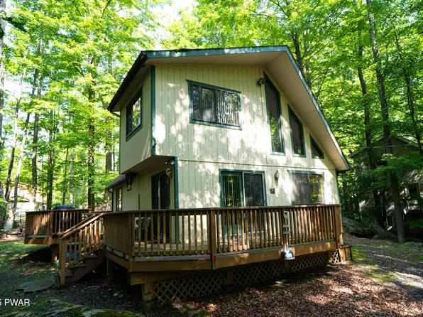 28 Lakewood Dr, Lake Ariel, PA 18436