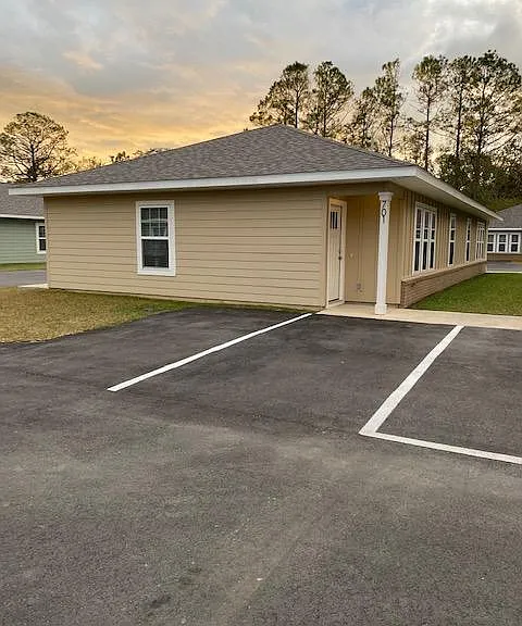 4710 W Fairfield Dr — Photo 10