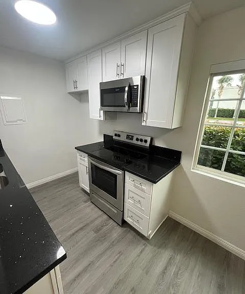 Anza Townhomes — Photo 7