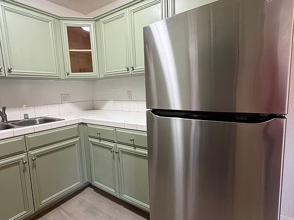 2nd image of 3215 44th St Unit 23