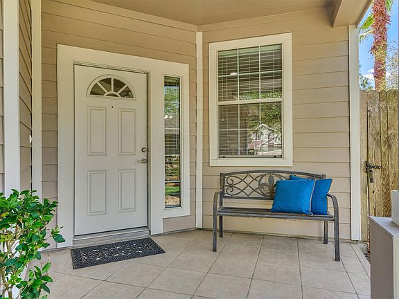 4th image of 7 Greenwich Pl