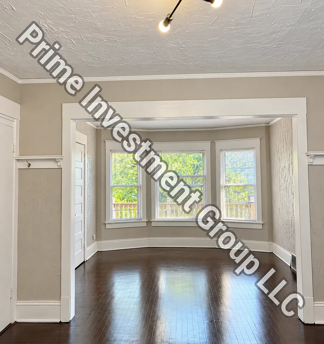 2 bed, 1000 sqft, $935 — Photo 4