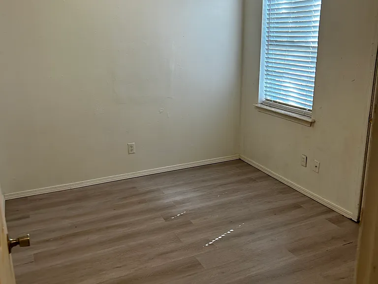 1100 SW 77th Pl — Photo 24