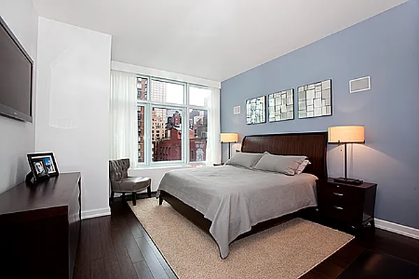 Sold by NYC Views Realty Corp | media 1